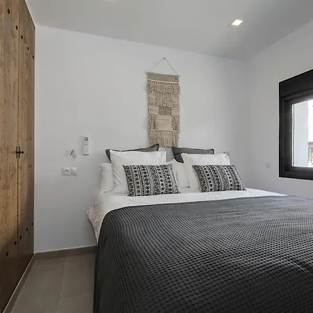 Holiday home Renovated Townhouse San Roque 91