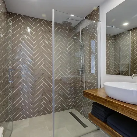 Holiday home Renovated Townhouse San Roque 91 Estepona